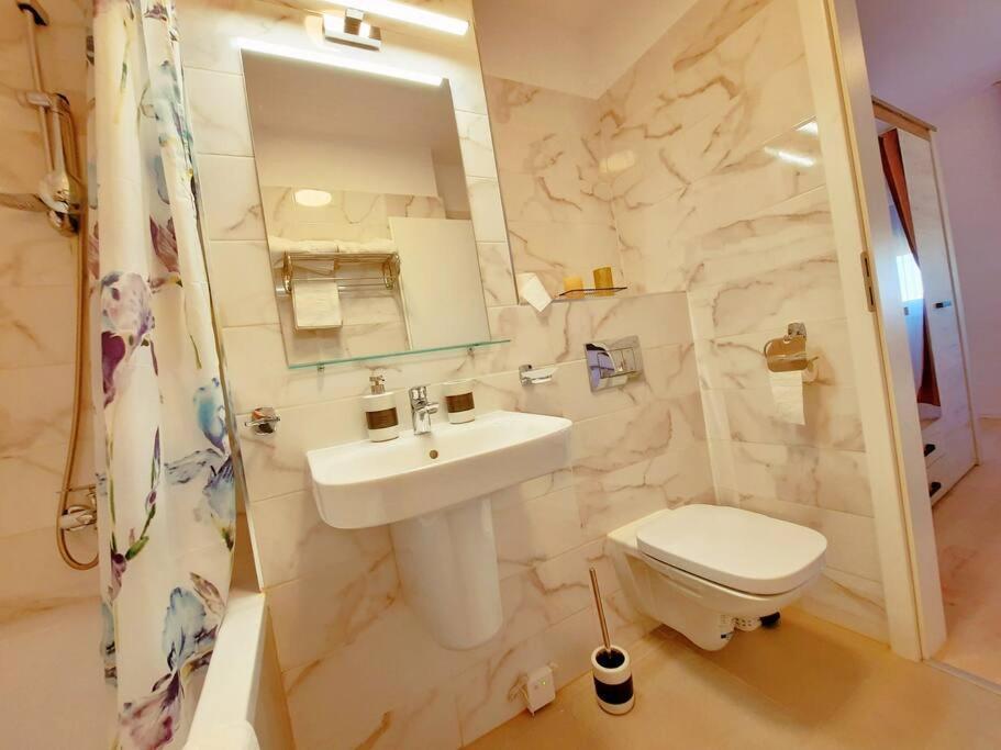 Beautiful Panoramic Central Apartment - City Of Mara Timişoara Exterior foto